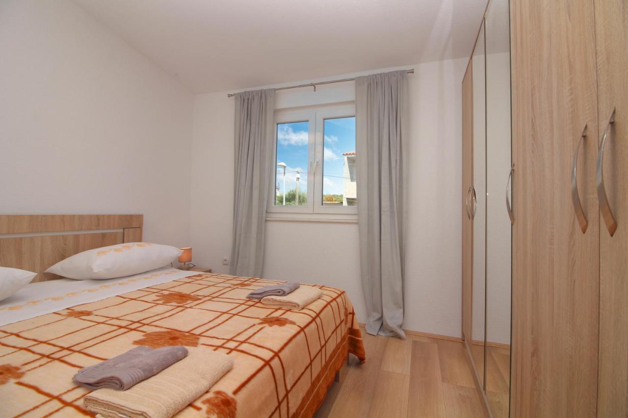 Conte Cikara Apartment Saricevi Exterior photo
