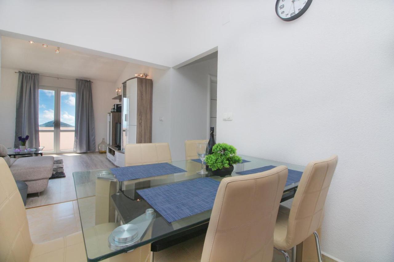 Conte Cikara Apartment Saricevi Exterior photo