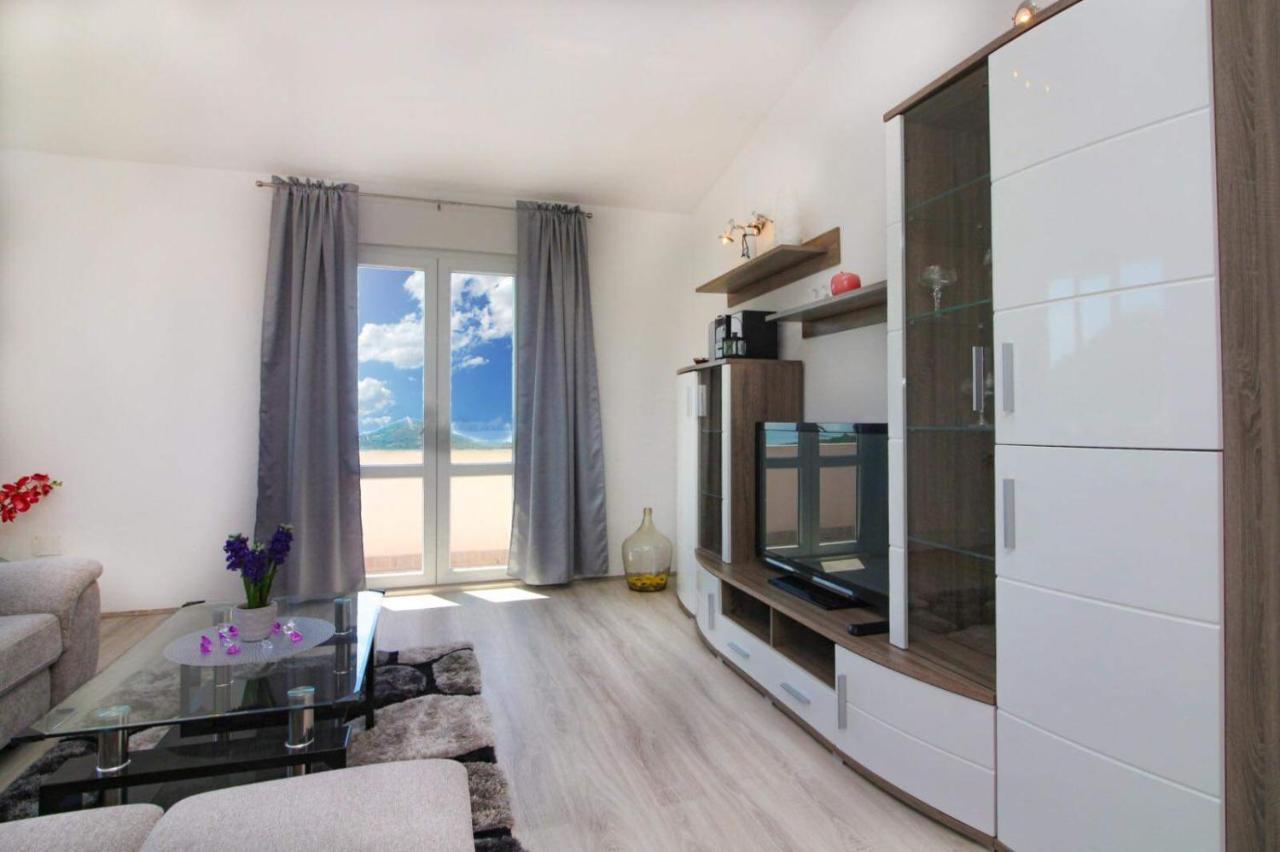 Conte Cikara Apartment Saricevi Exterior photo