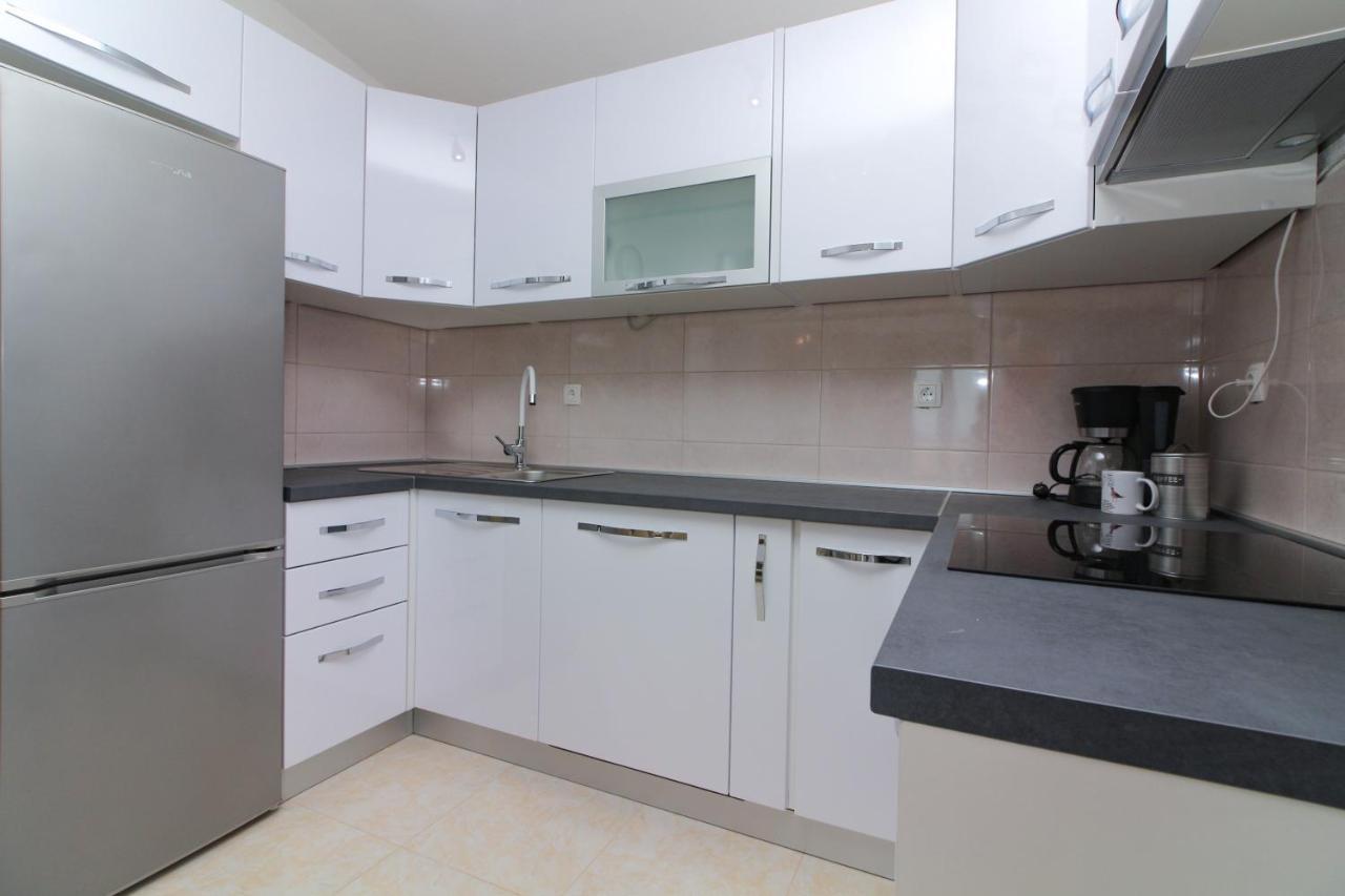 Conte Cikara Apartment Saricevi Exterior photo